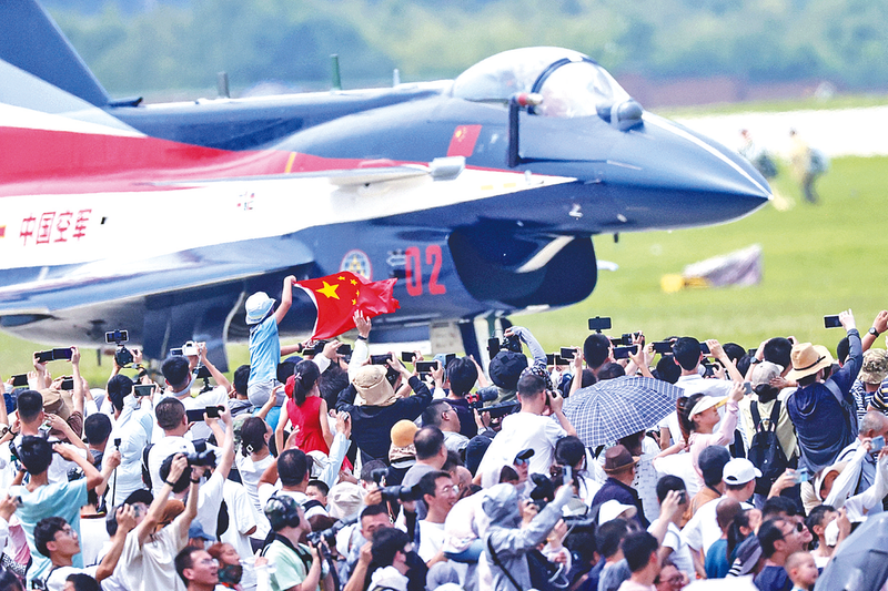 男人的鸡巴插女人的鸡巴视长春航空展迎来首个公众日